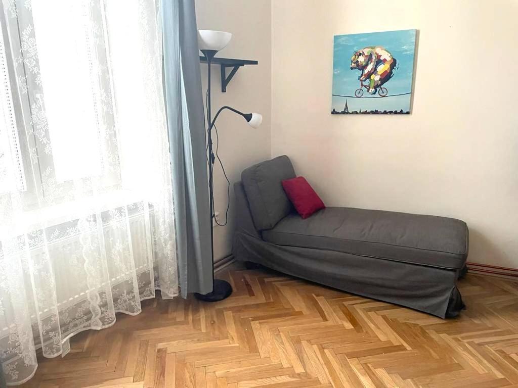 Apartment Green House - Old Town Братислава Экстерьер фото